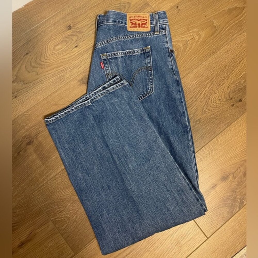 Levi's Womens High Waisted Straight Jeans Distressed Medium Wash Size 31